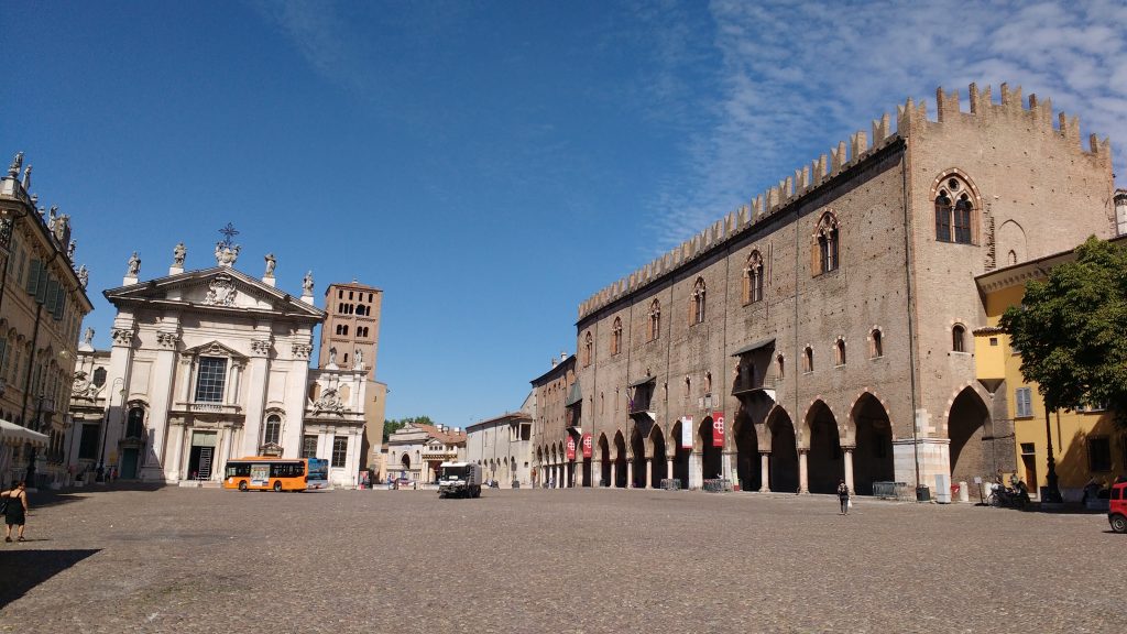 Place à Mantova
