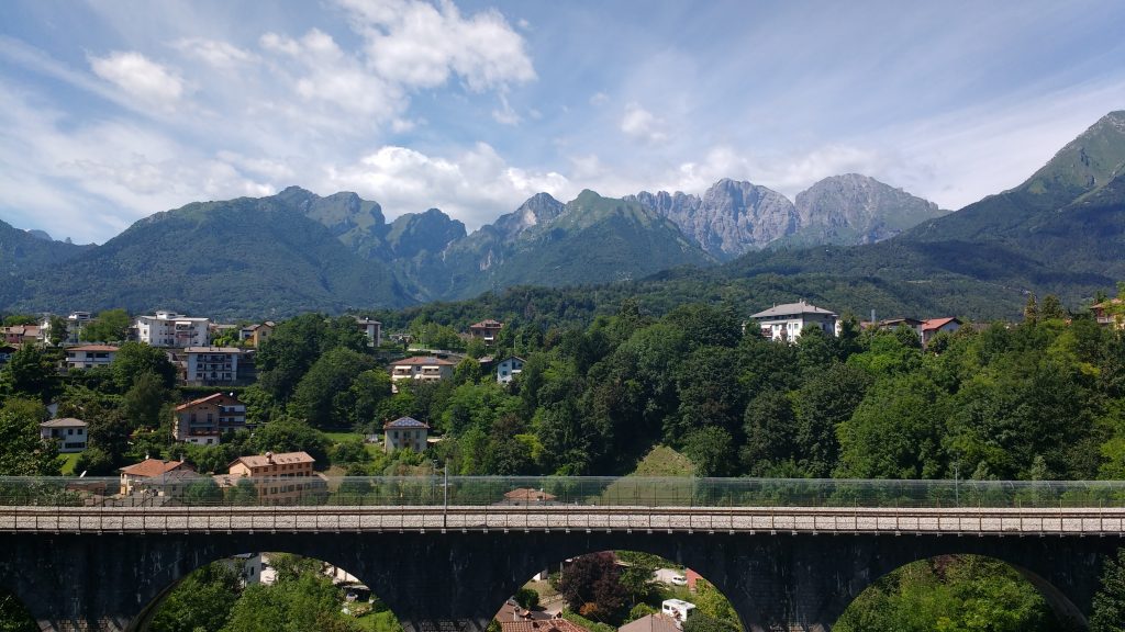 Dolomite vues de Belluno