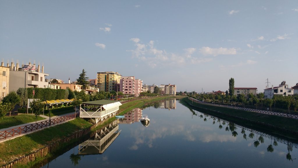 Ville en Albanie